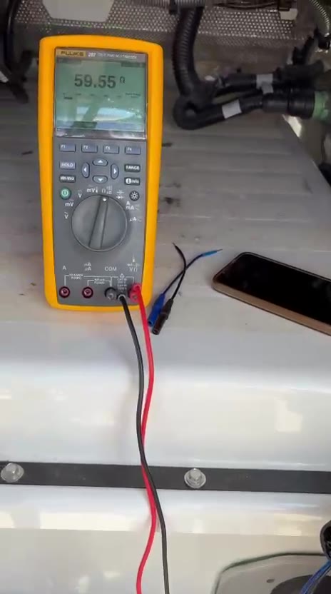 Checking CAN bus termination resistance at 60 ohms